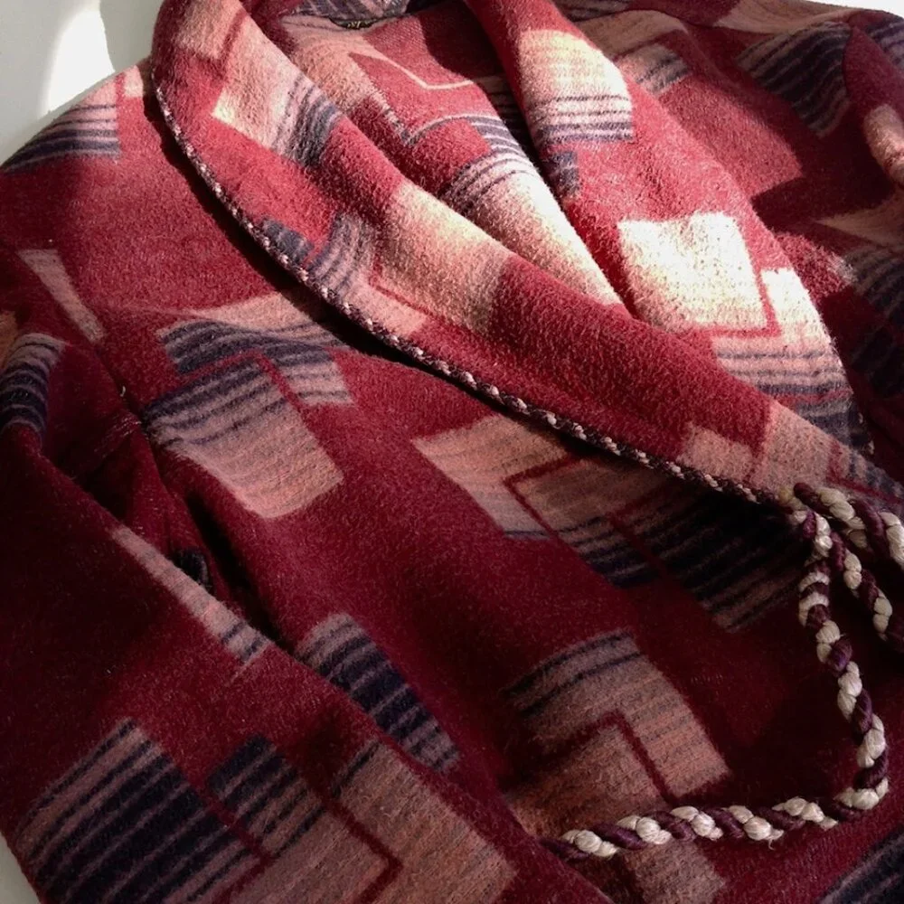 BEACON Blanket Robe 1930's-19540's Ombre Pattern with Deco images Size Medium - Picture 2 of 6